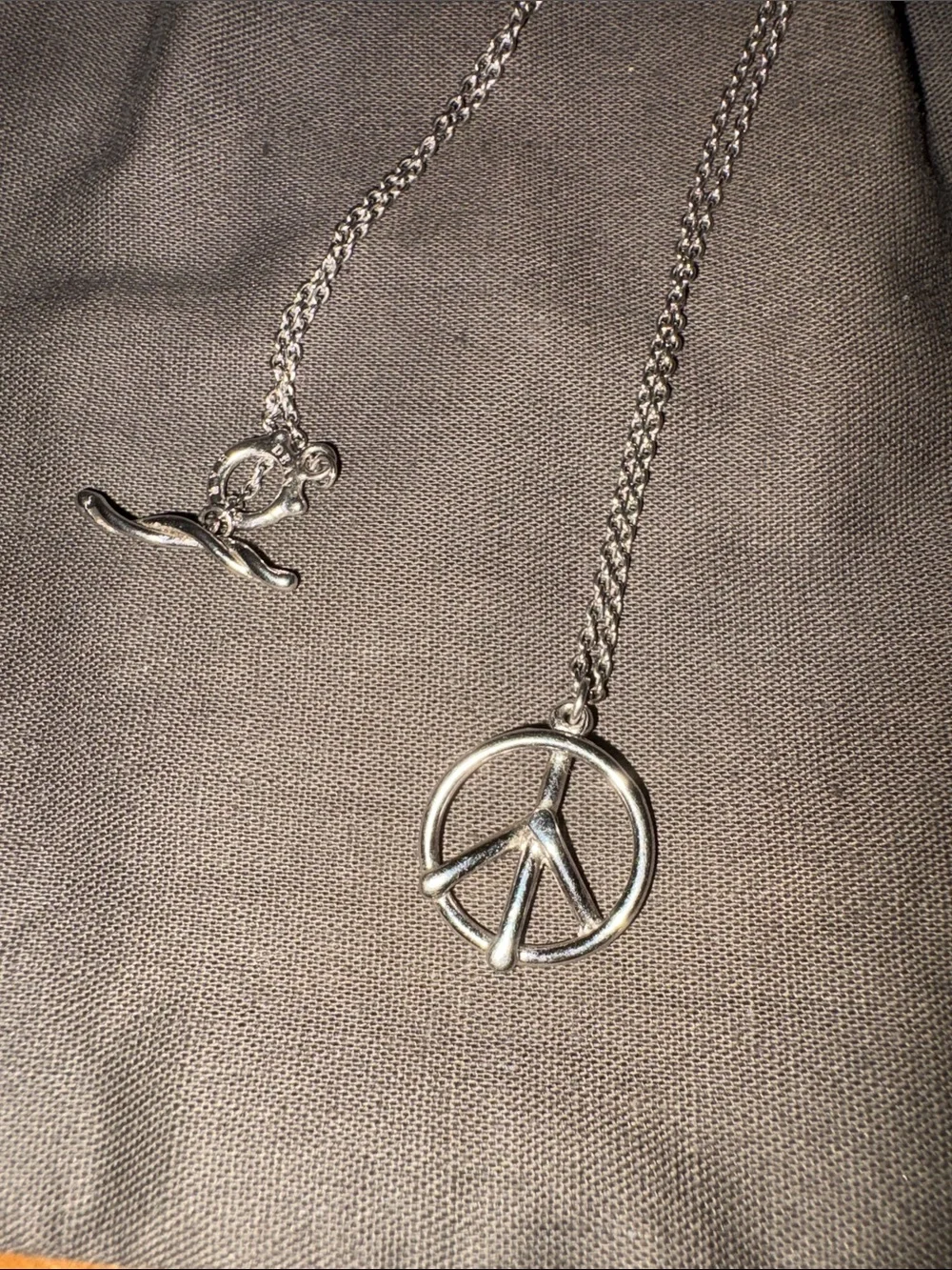 Dean Harris Sterling Silver Peace Sign Pendant Necklace - Picture 2 of 2